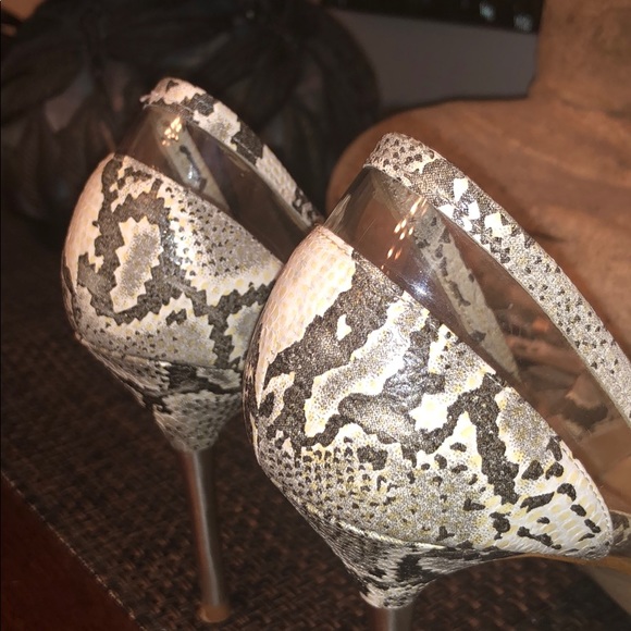 Snake Skin Heels to Spice up your life! - Picture 9 of 10